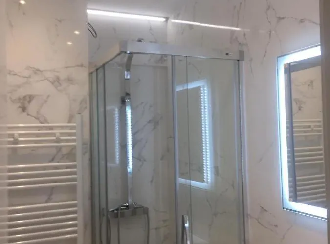 Playa Del Sardinero Zonahotelreal Apartamento *